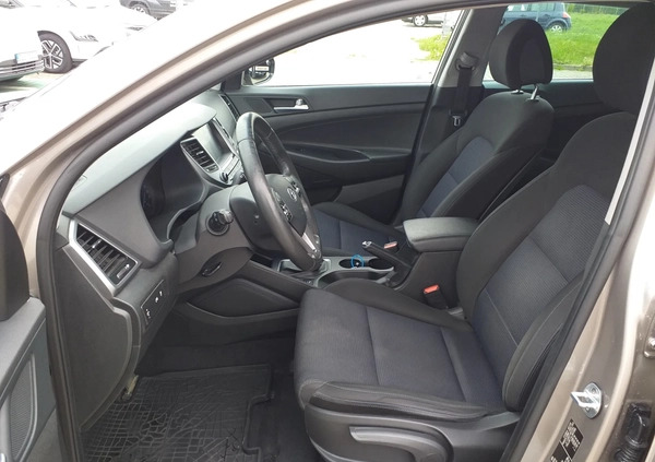 Hyundai Tucson cena 76900 przebieg: 151300, rok produkcji 2018 z Łęczyca małe 137